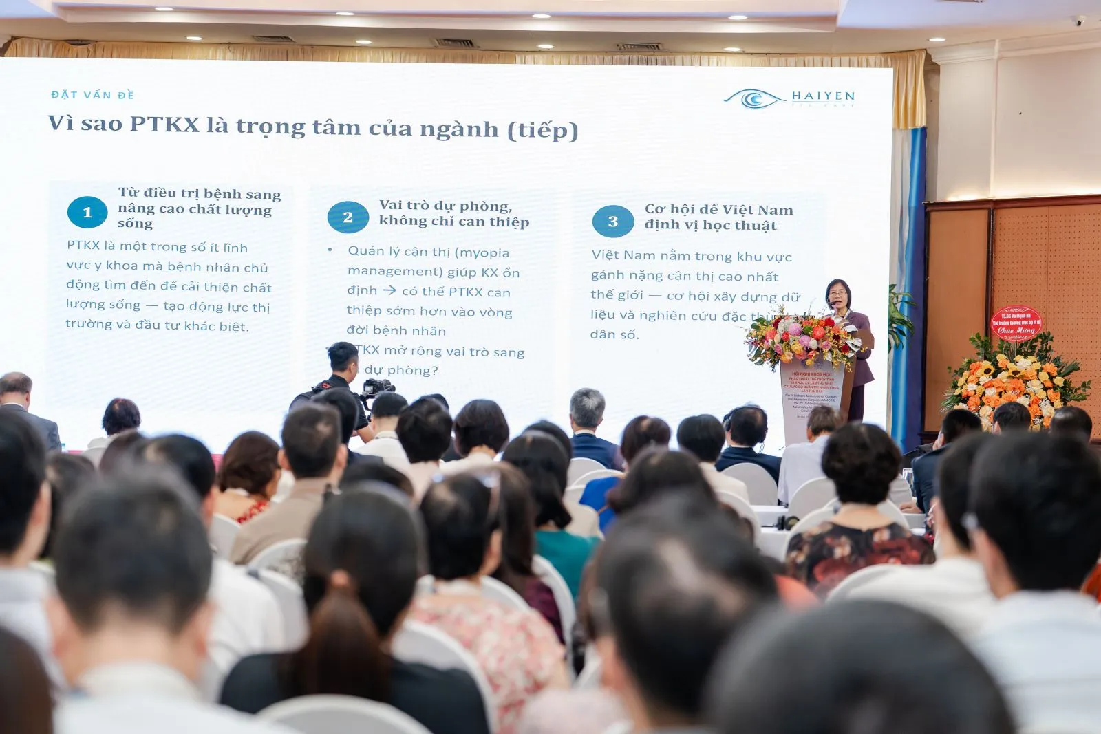 A scientific presentation on cataract and refractive surgery
